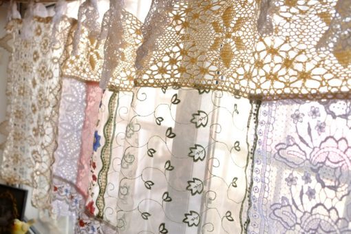 Cottage Rustic Doily Lace Curtain Valance Banner Backdrop Banner