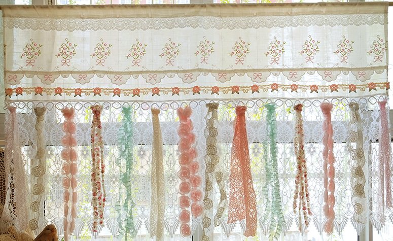 Beautiful BOHO Country Cottage Vintage Farmhouse Burlap Colorful Lace Fringed Curtain Valance